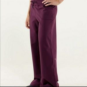 Lululemon Still Pant in Plum Size 4